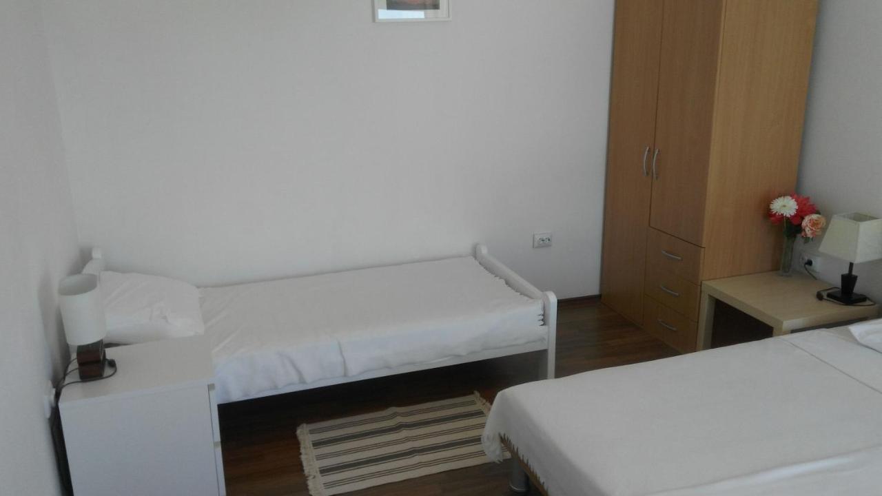 Apartmani Lela Selce Exterior photo
